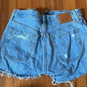 Women’s Levi’s shorts